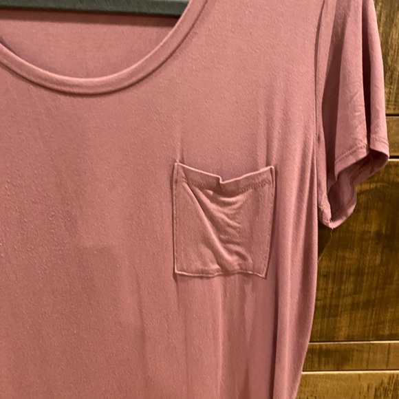 Retro luxe pocket tee - Picture 3 of 3